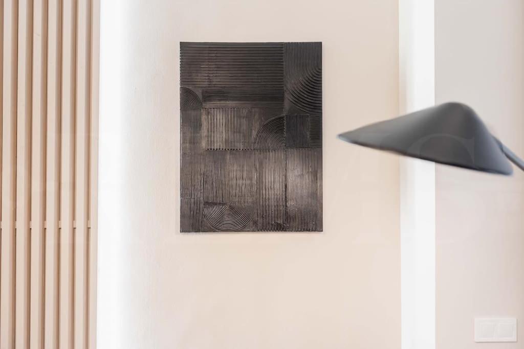 Contemporary Minimalist Apartment By Rems Málaga Exteriör bild