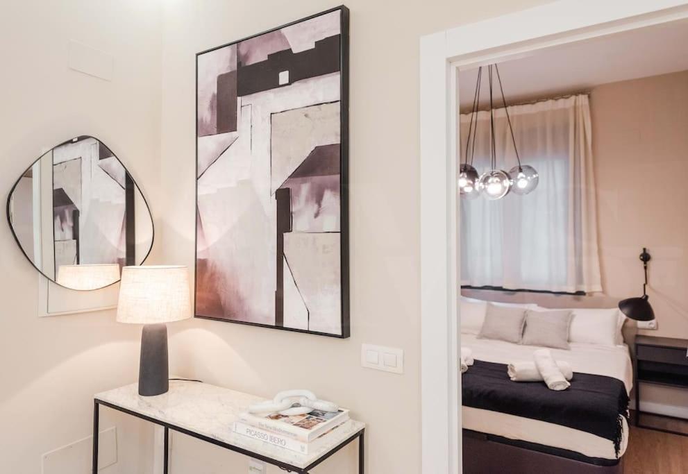 Contemporary Minimalist Apartment By Rems Málaga Exteriör bild